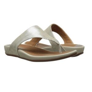Fitflop Banda Thong Sandals Women’s Size 41 (US 9) Soft Leather Metallic